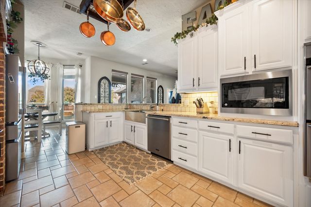 212 Ashmore Place, Haslet, TX 76052