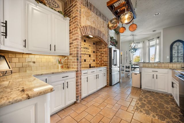 212 Ashmore Place, Haslet, TX 76052