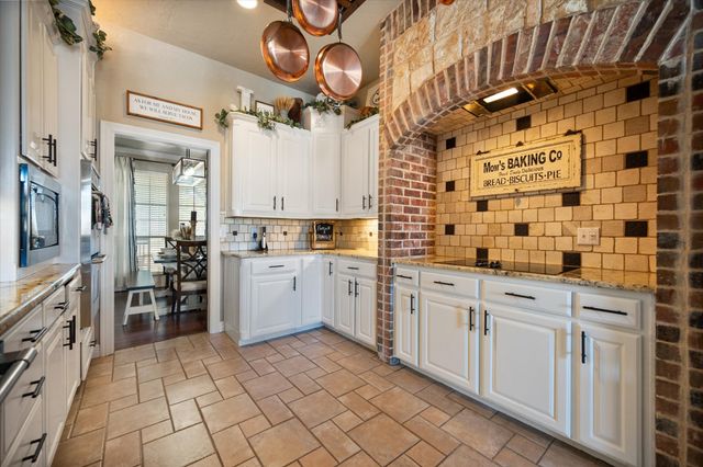 212 Ashmore Place, Haslet, TX 76052