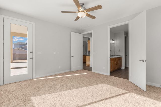 18 Bravo Road, Los Lunas, NM 87031