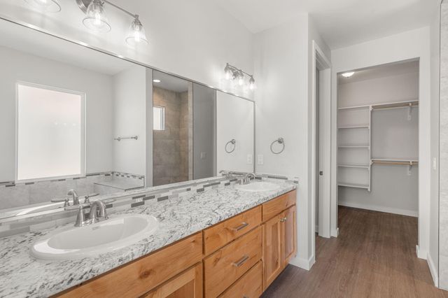 18 Bravo Road, Los Lunas, NM 87031