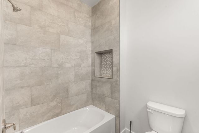 18 Bravo Road, Los Lunas, NM 87031