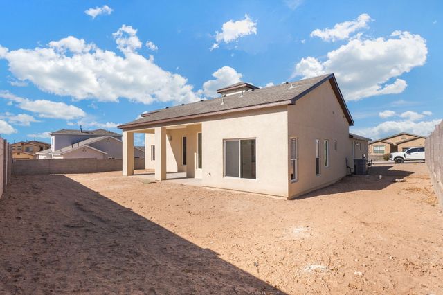 18 Bravo Road, Los Lunas, NM 87031