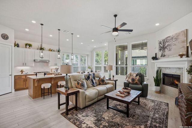 2910 Sussex Park, Bulverde, TX 78163