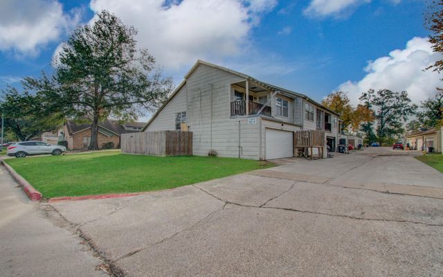 5618 Easthampton Drive D, Houston, TX 77039