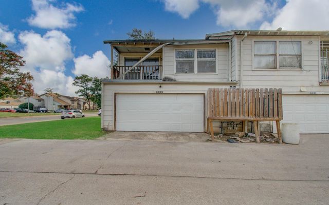 5618 Easthampton Drive D, Houston, TX 77039