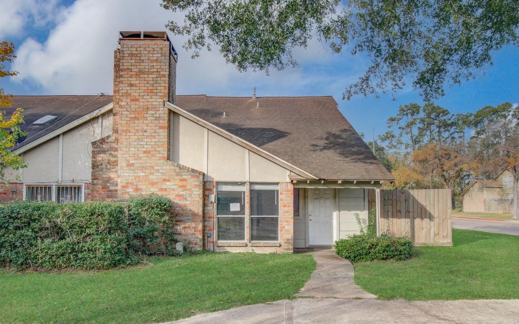 5618 Easthampton Drive D, Houston, TX 77039