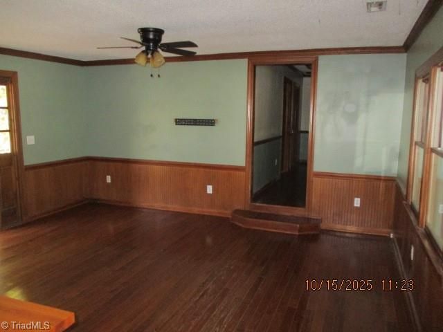 107 Glenwood Avenue, Jonesville, NC 28642