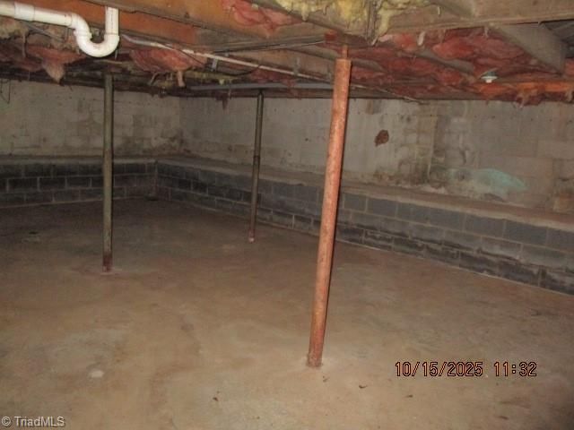 107 Glenwood Avenue, Jonesville, NC 28642