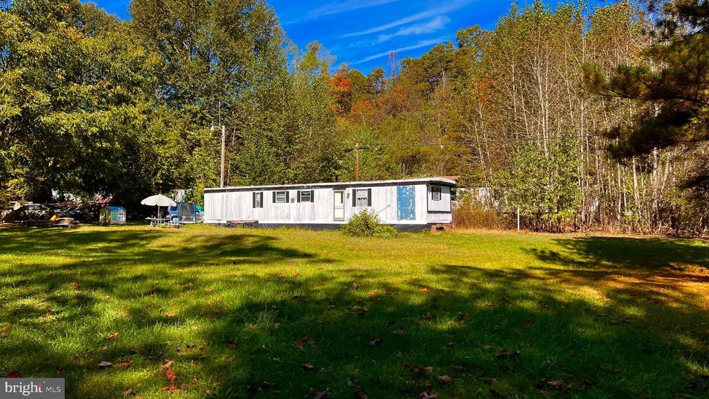 412 SHOEMAKER RD, Mathias, WV 26812