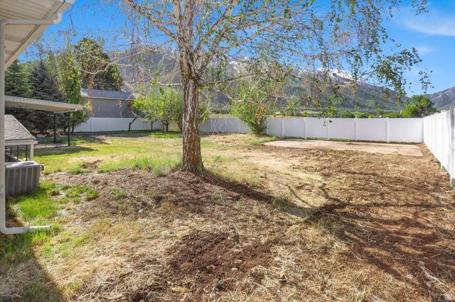 810 E MAPLE ST, Mapleton, UT 84664