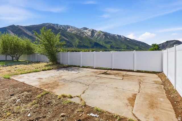 810 E MAPLE ST, Mapleton, UT 84664