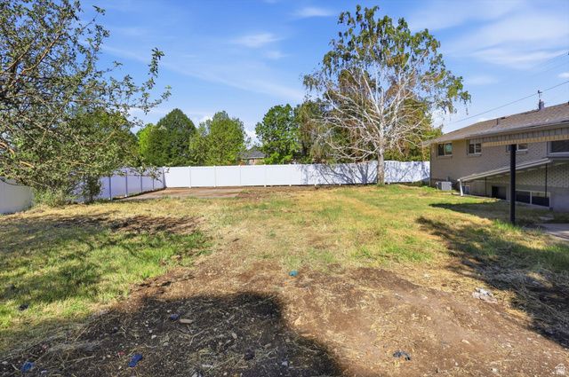 810 E MAPLE ST, Mapleton, UT 84664