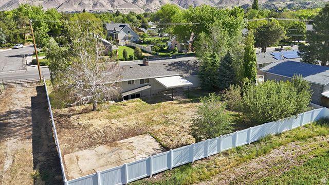 810 E MAPLE ST, Mapleton, UT 84664