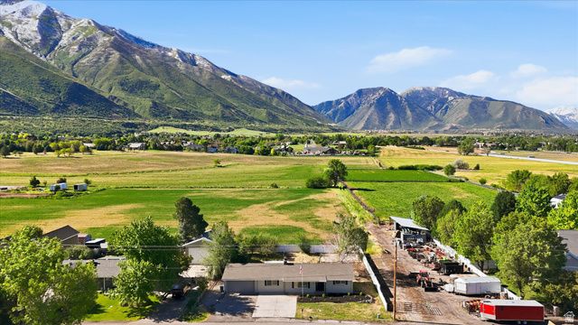 810 E MAPLE ST, Mapleton, UT 84664