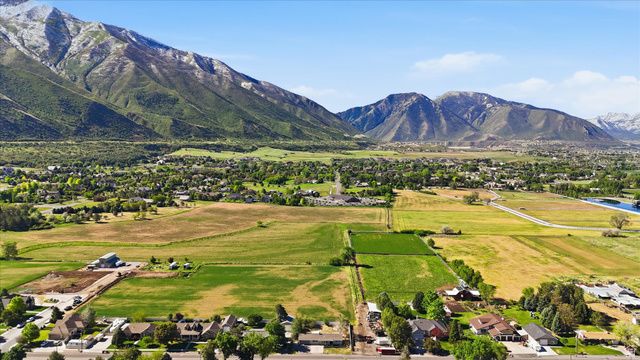 810 E MAPLE ST, Mapleton, UT 84664