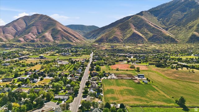 810 E MAPLE ST, Mapleton, UT 84664
