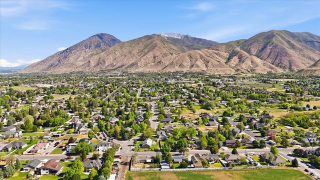 810 E MAPLE ST, Mapleton, UT 84664