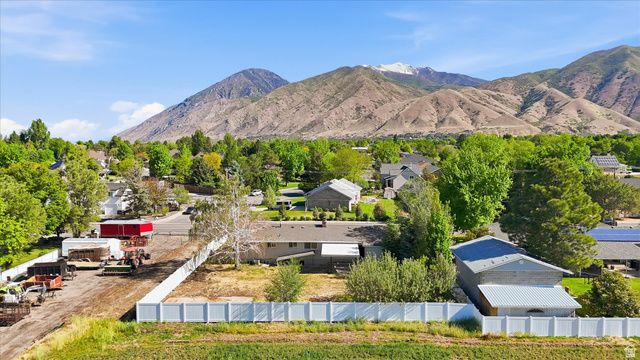 810 E MAPLE ST, Mapleton, UT 84664