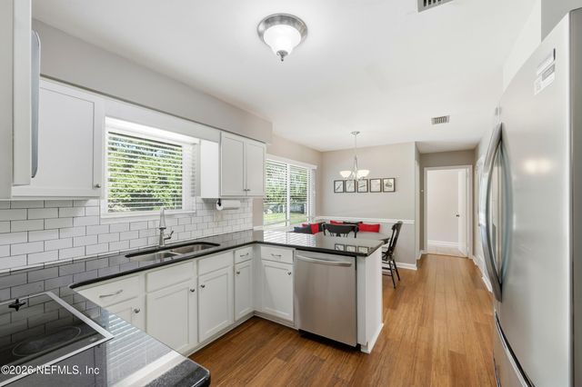 3776 BUCKSKIN Trail E, Jacksonville, FL 32277