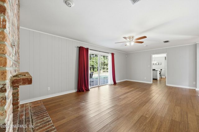 3776 BUCKSKIN Trail E, Jacksonville, FL 32277