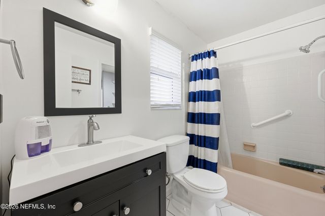 3776 BUCKSKIN Trail E, Jacksonville, FL 32277