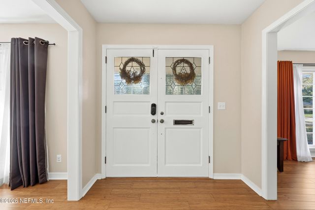 3776 BUCKSKIN Trail E, Jacksonville, FL 32277