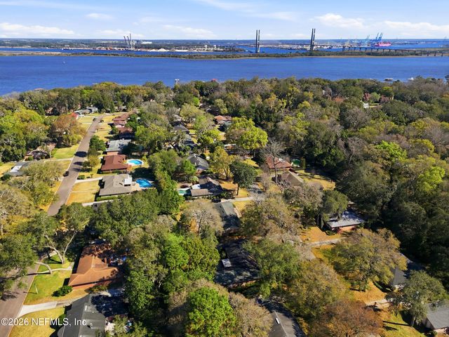 3776 BUCKSKIN Trail E, Jacksonville, FL 32277