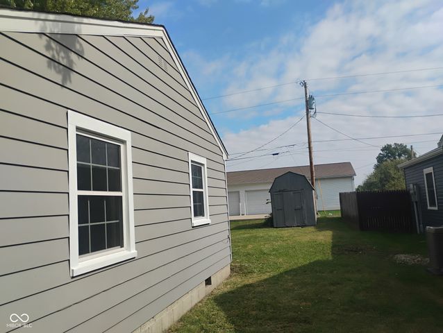 129 S Carlisle Street, Bargersville, IN 46106