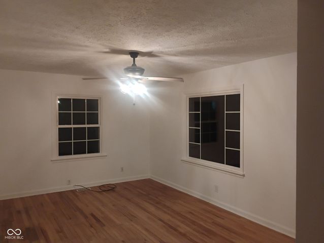 129 S Carlisle Street, Bargersville, IN 46106