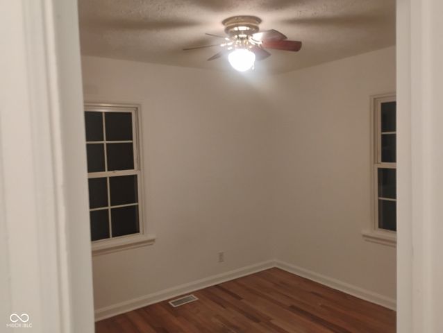 129 S Carlisle Street, Bargersville, IN 46106