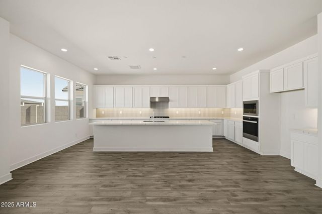 3332 W SUNSTONE Drive, San Tan Valley, AZ 85144