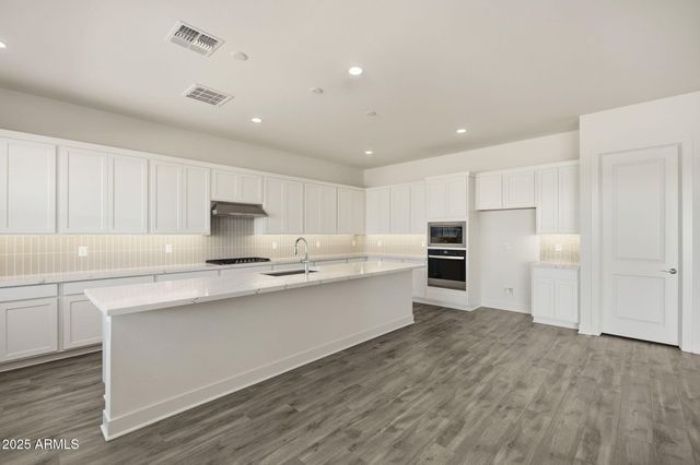 3332 W SUNSTONE Drive, San Tan Valley, AZ 85144