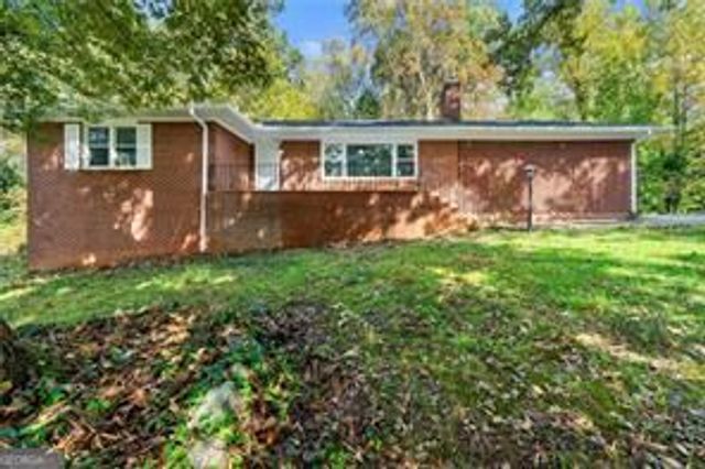 2763 Baker Ridge Drive NW, Atlanta, GA 30318