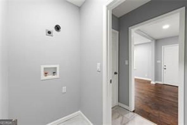 2763 Baker Ridge Drive NW, Atlanta, GA 30318