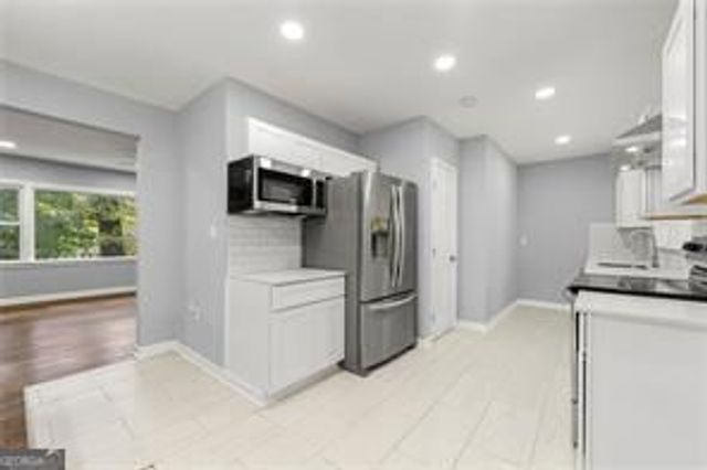 2763 Baker Ridge Drive NW, Atlanta, GA 30318