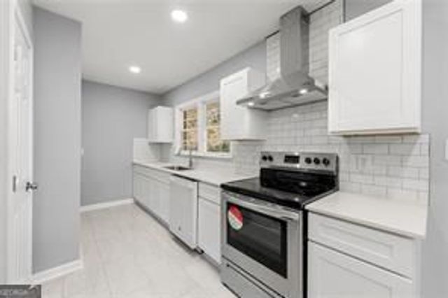 2763 Baker Ridge Drive NW, Atlanta, GA 30318