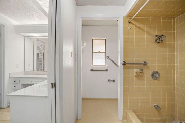 5806 Winterhaven, Windcrest, TX 78239