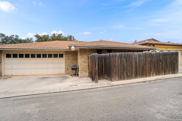 5806 Winterhaven, Windcrest, TX 78239