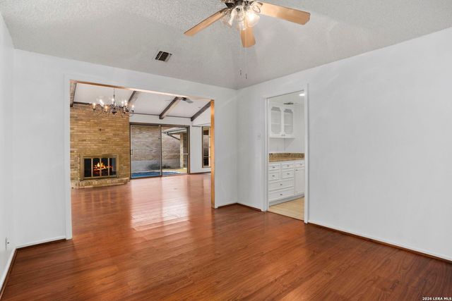 5806 Winterhaven, Windcrest, TX 78239