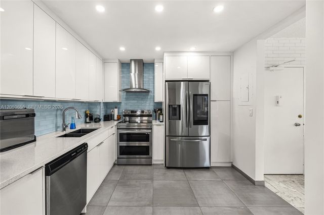 1950 S Ocean Dr 5F, Hallandale Beach, FL 33009