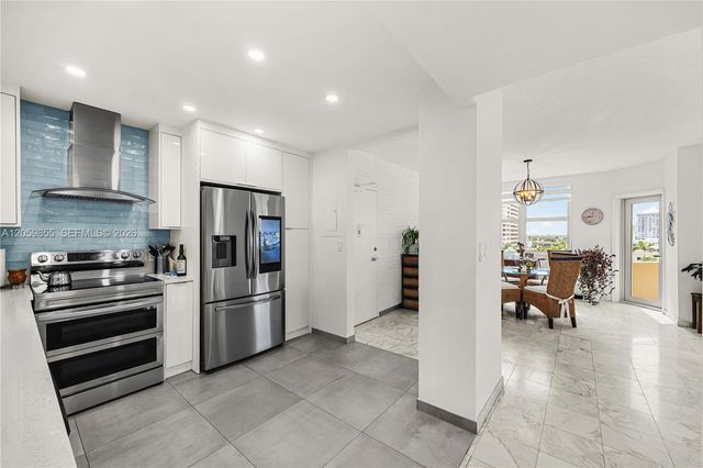 1950 S Ocean Dr 5F, Hallandale Beach, FL 33009