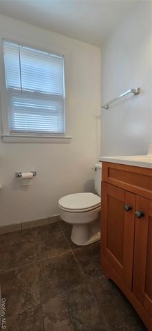 20 Hamilton Avenue 2FL, Oyster Bay, NY 11771