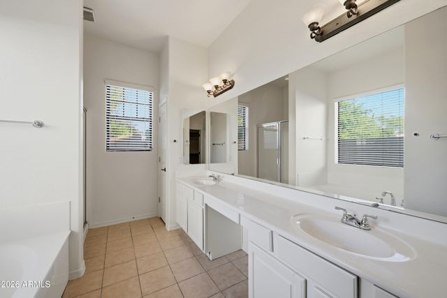 1457 W FLAMINGO Drive, Chandler, AZ 85286