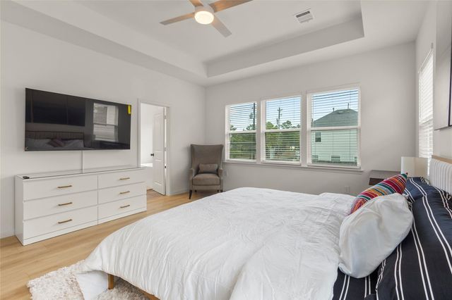 1277 Oakmont Villas Drive, Houston, TX 77091