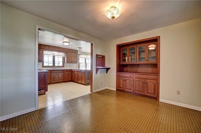 7501 Roy Andrews Road NW, New Philadelphia, OH 44663