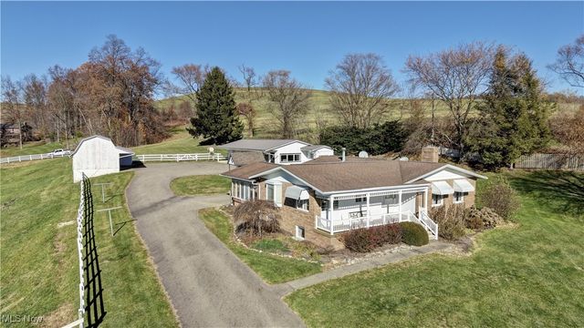 7501 Roy Andrews Road NW, New Philadelphia, OH 44663