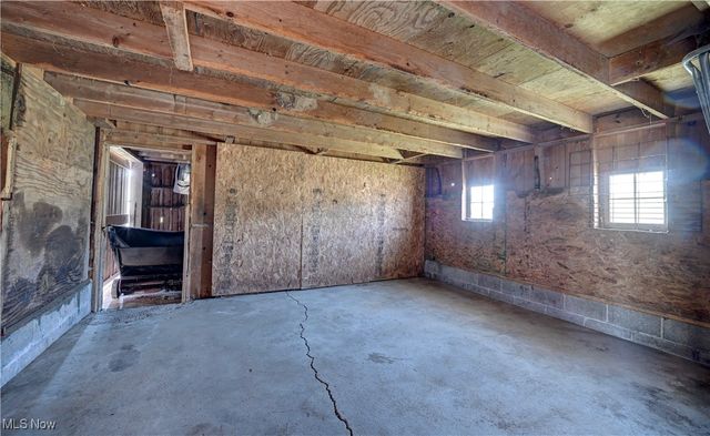 7501 Roy Andrews Road NW, New Philadelphia, OH 44663