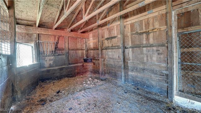 7501 Roy Andrews Road NW, New Philadelphia, OH 44663