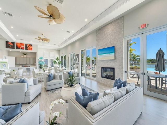 268 Indies DR E # 101, Naples, FL 34114